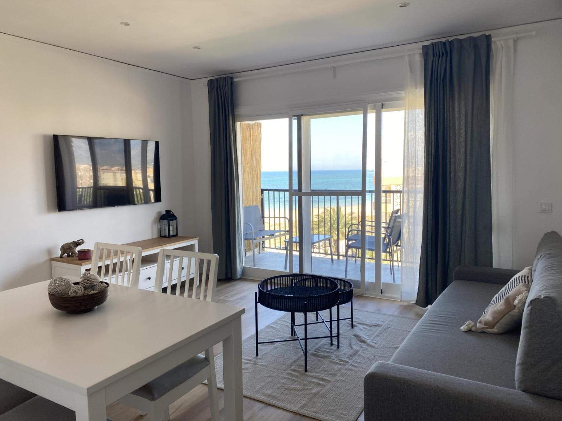 Piso Nuevo Primera Linea A Pie De Playa Denia Εξωτερικό φωτογραφία
